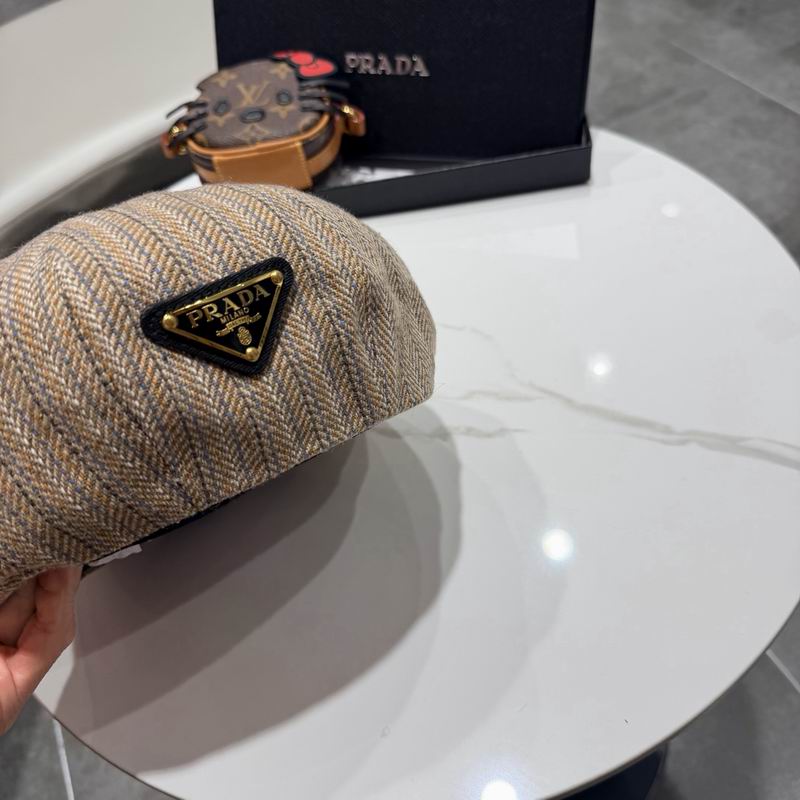 Prada Beret (118)
