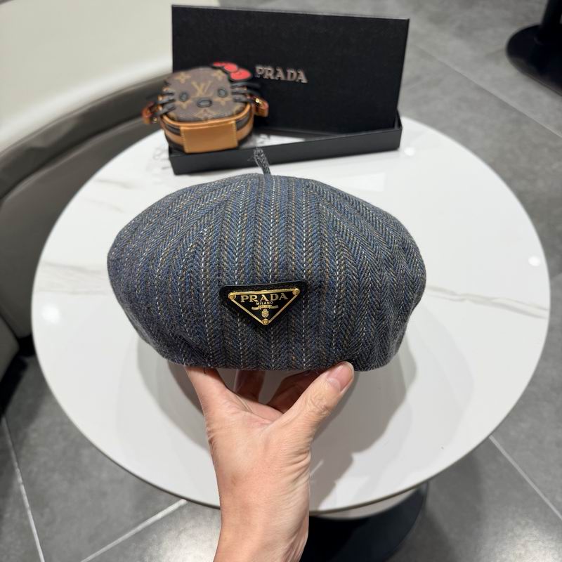 Prada Beret (126)