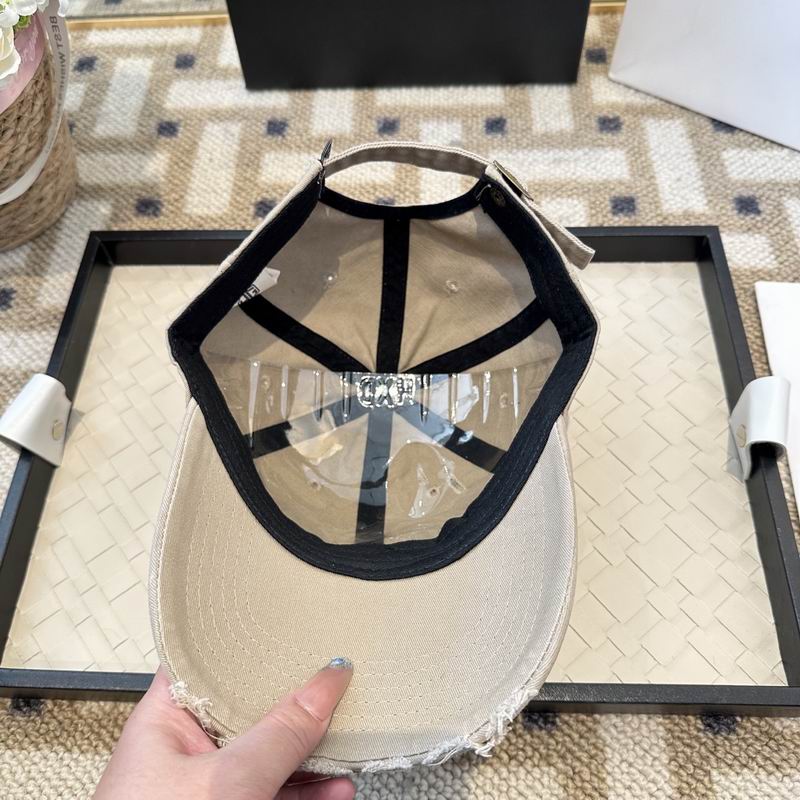Prada Cap (3948)