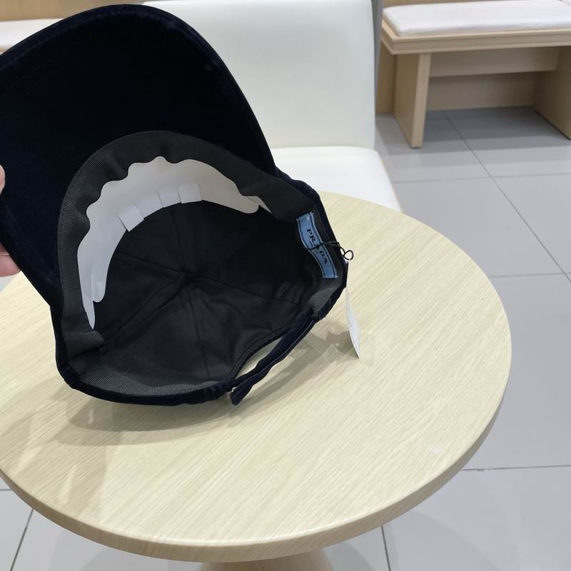 Prada Cap (4776)