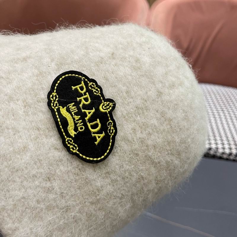 Prada Hat (2063)