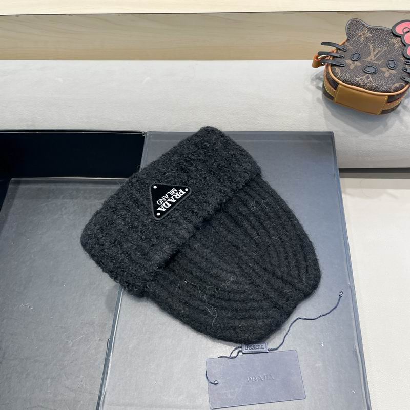 Prada hat (621)