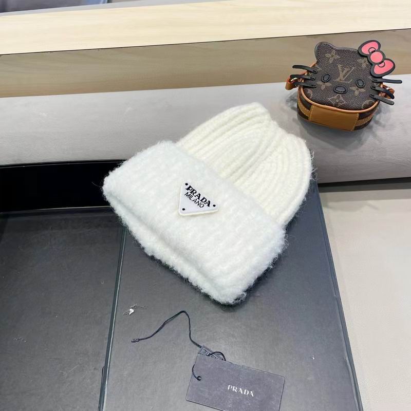Prada hat (636)