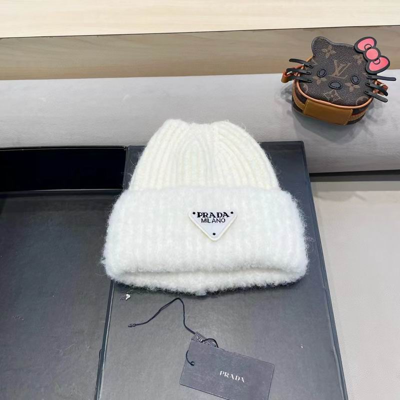 Prada hat (637)