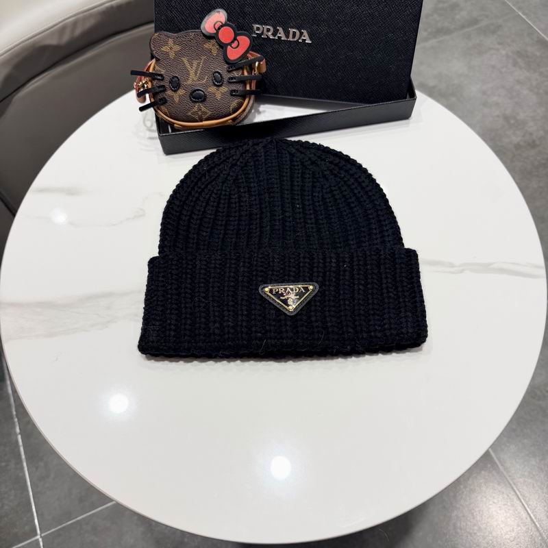 Prada hat (683)