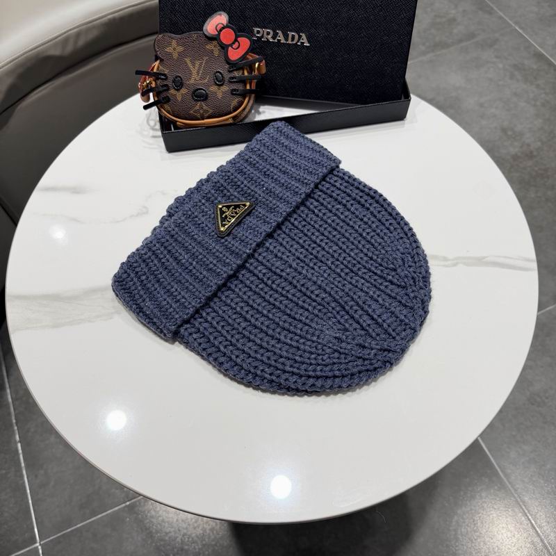 Prada hat (685)