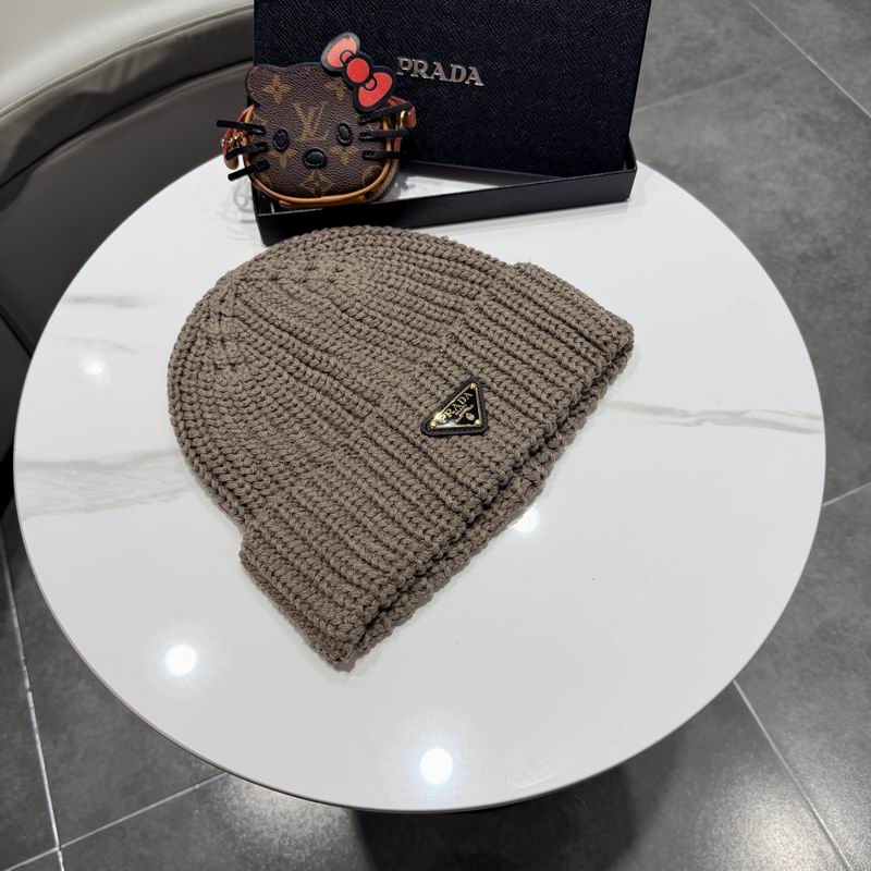 Prada hat (699)