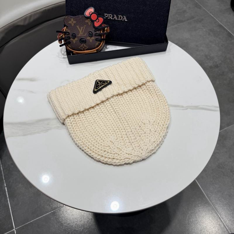 Prada hat (703)
