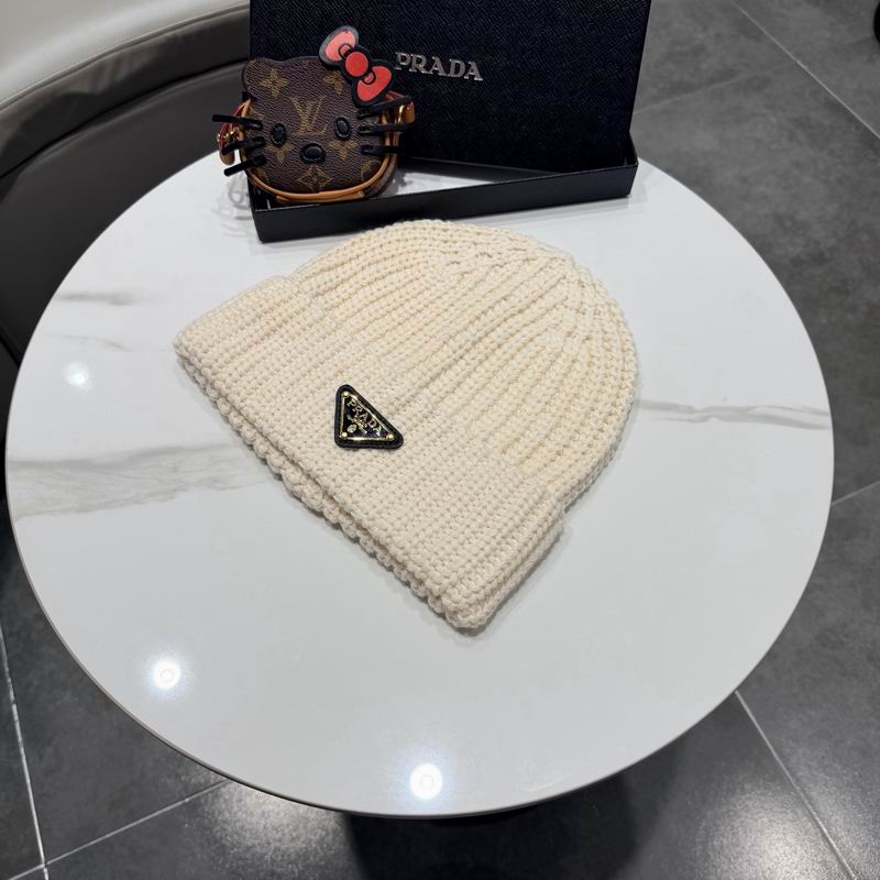 Prada hat (709)