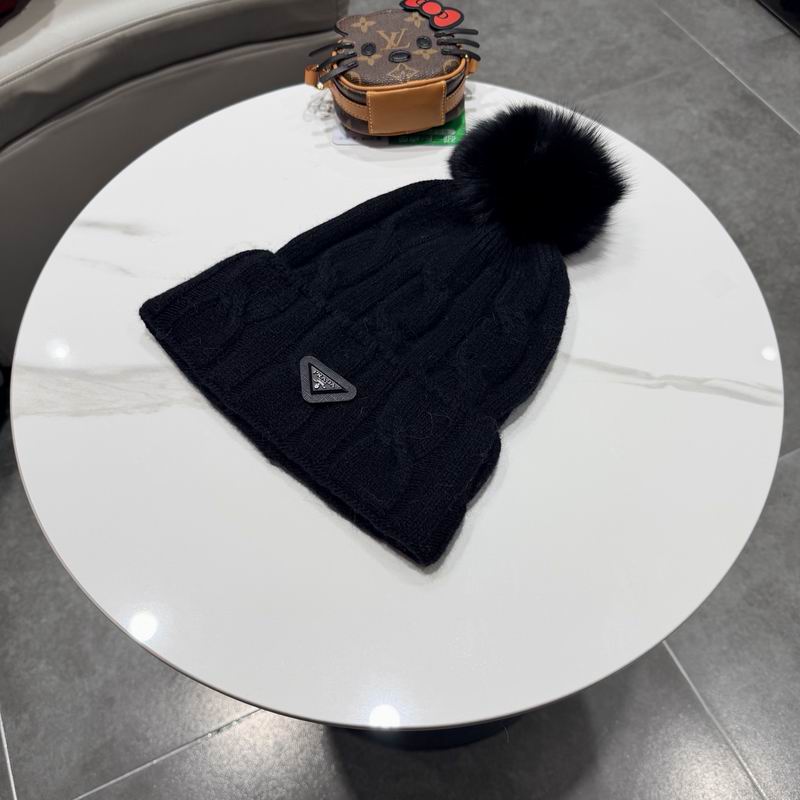 Prada hat (837)