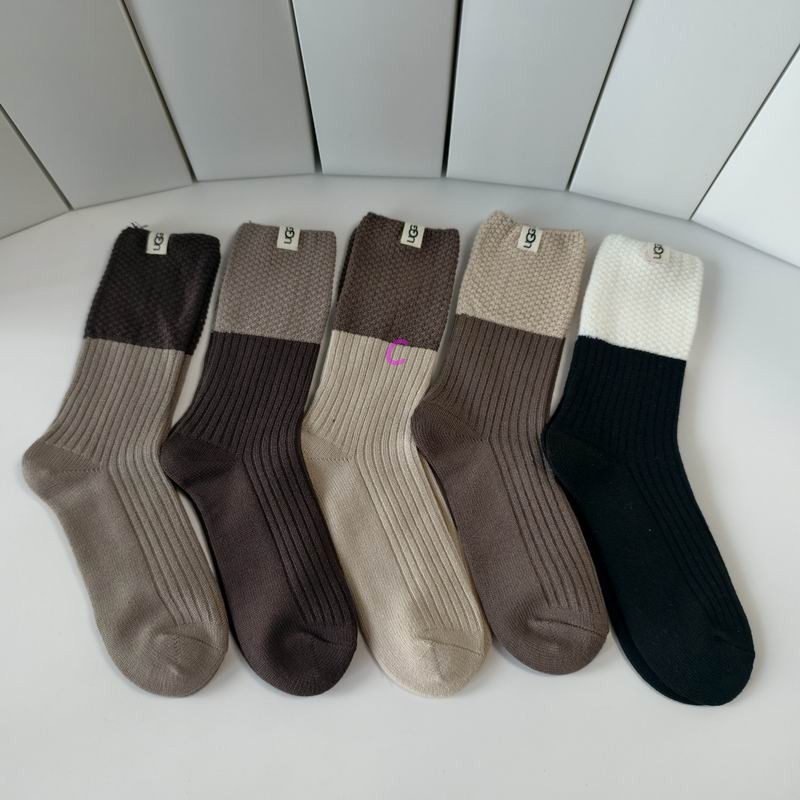 UGG Socks (114)