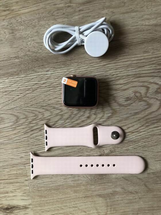 Apple Watch   (12)