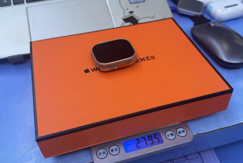 Apple Watch Ultra  (1)