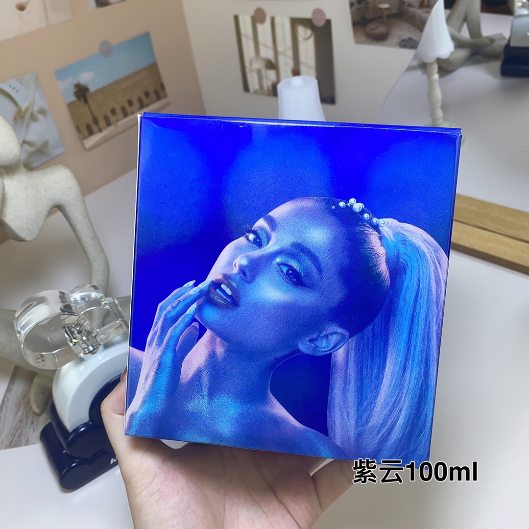 Ariana Grande 100ml    (7)