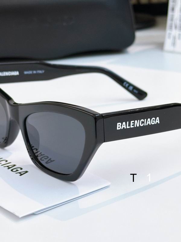BALENCIAGA 0309 a06