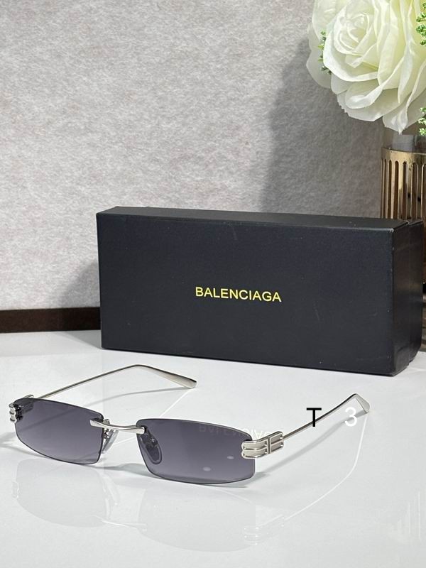 BALENCIAGA 0318 c02