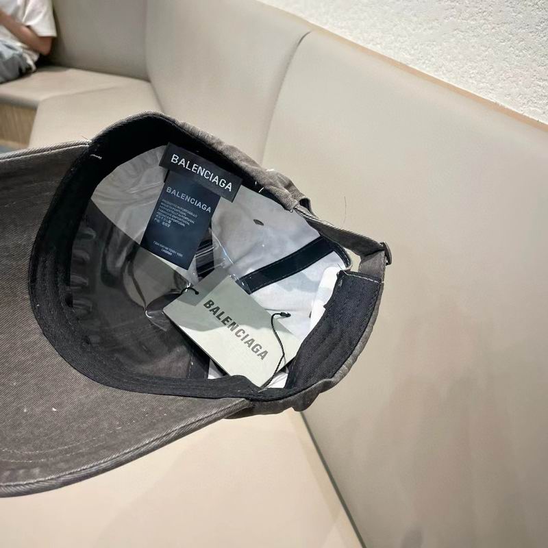 Balenciaga Cap (3693)