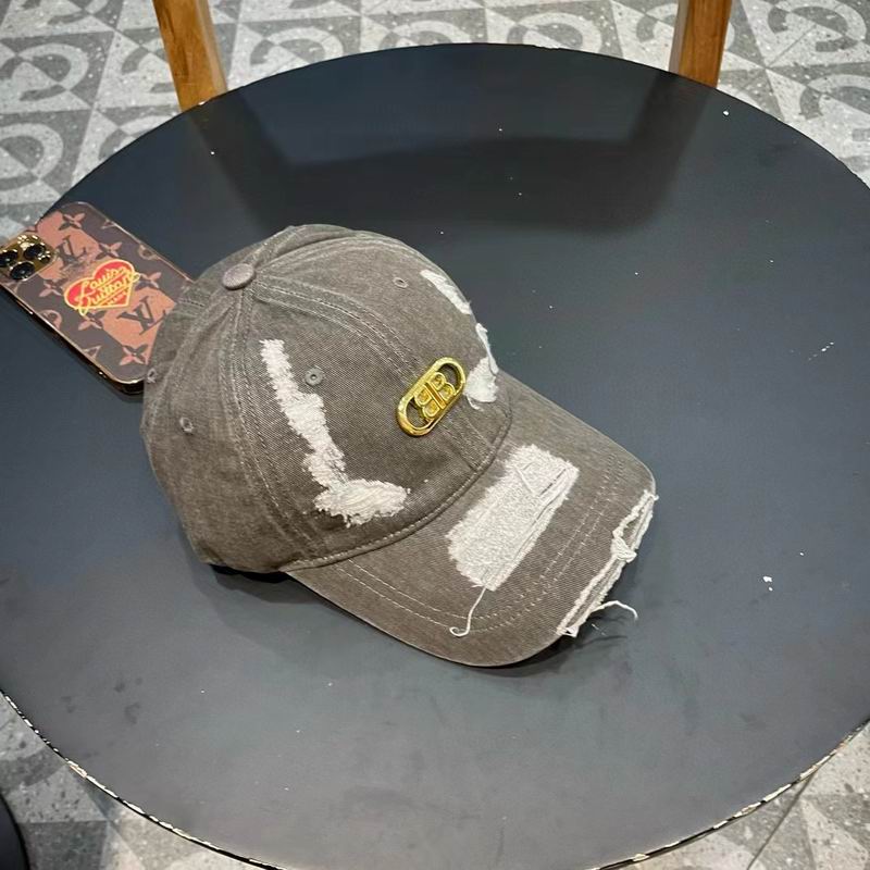 Balenciaga Cap (3697)