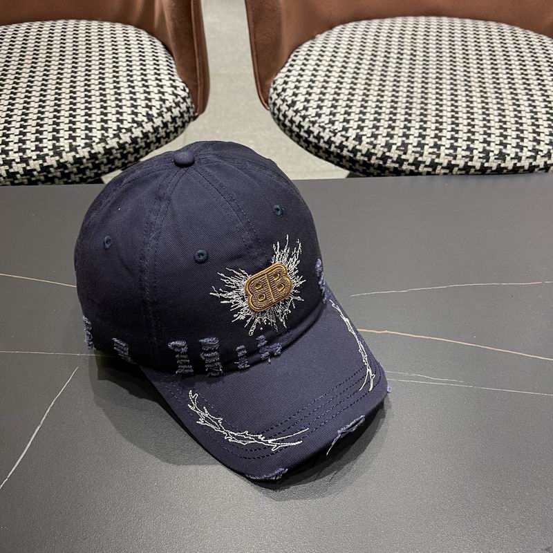 Balenciaga Cap (5611)