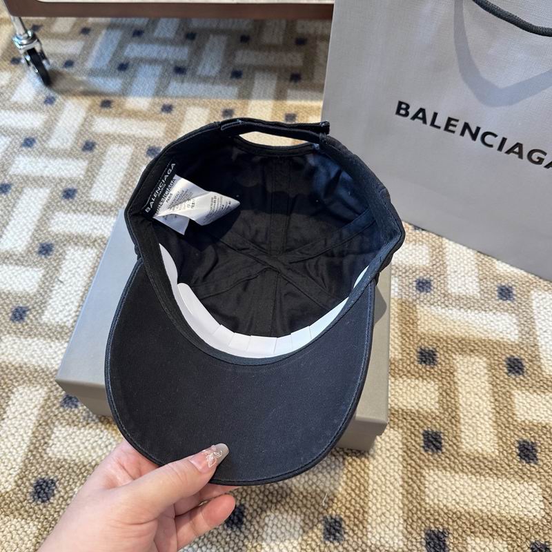 Balenciaga Cap (6055)