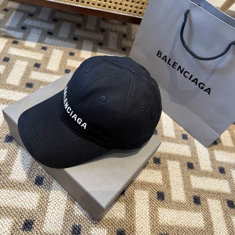 Balenciaga Cap (6070)