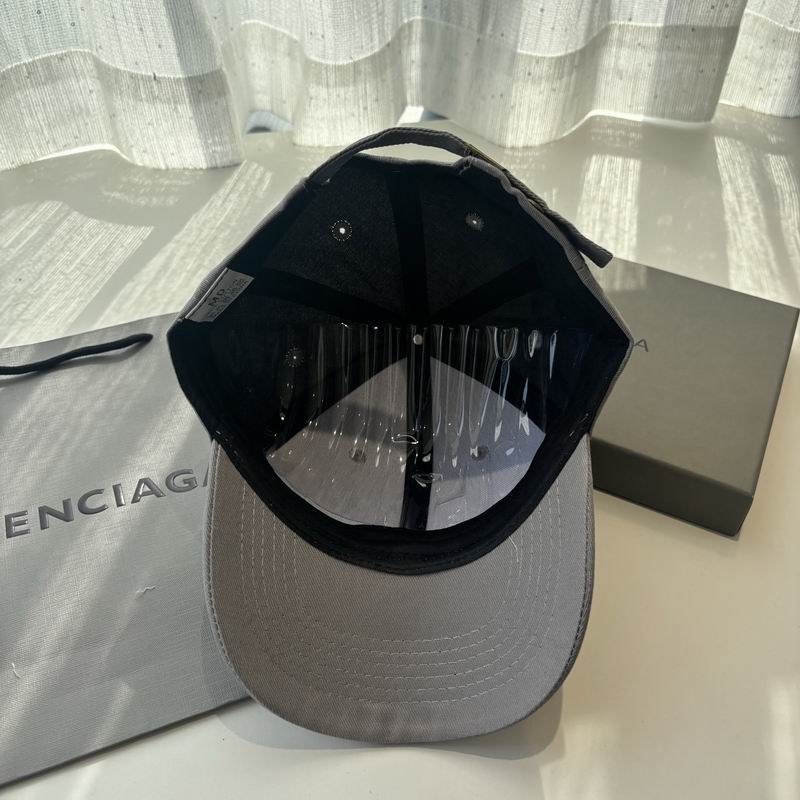 Balenciaga Cap (6170)