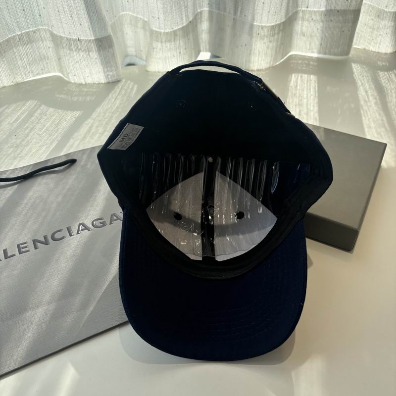 Balenciaga Cap (6199)