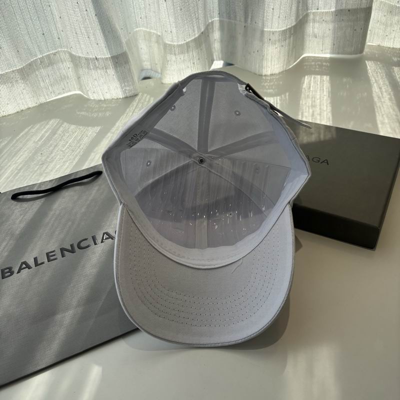 Balenciaga Cap (6209)