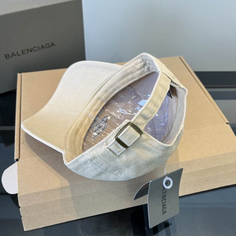 Balenciaga Cap (673)