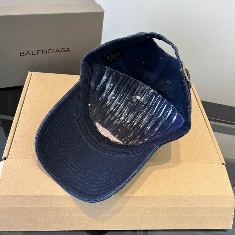 Balenciaga Cap (679)
