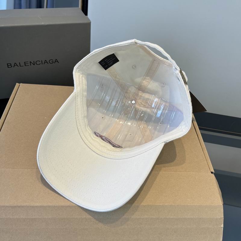 Balenciaga Cap (688)