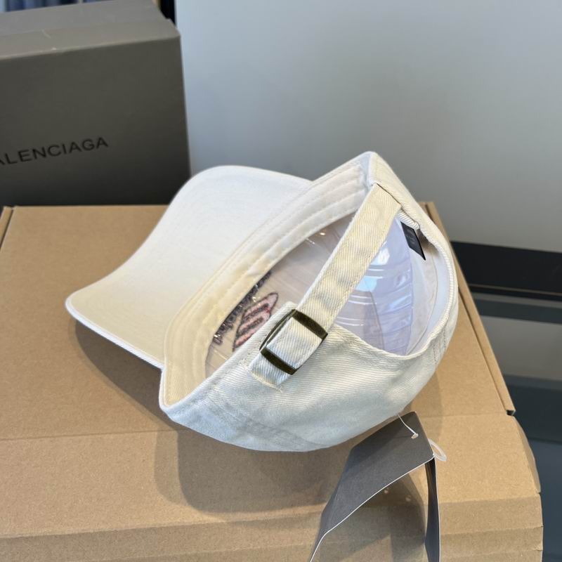 Balenciaga Cap (689)