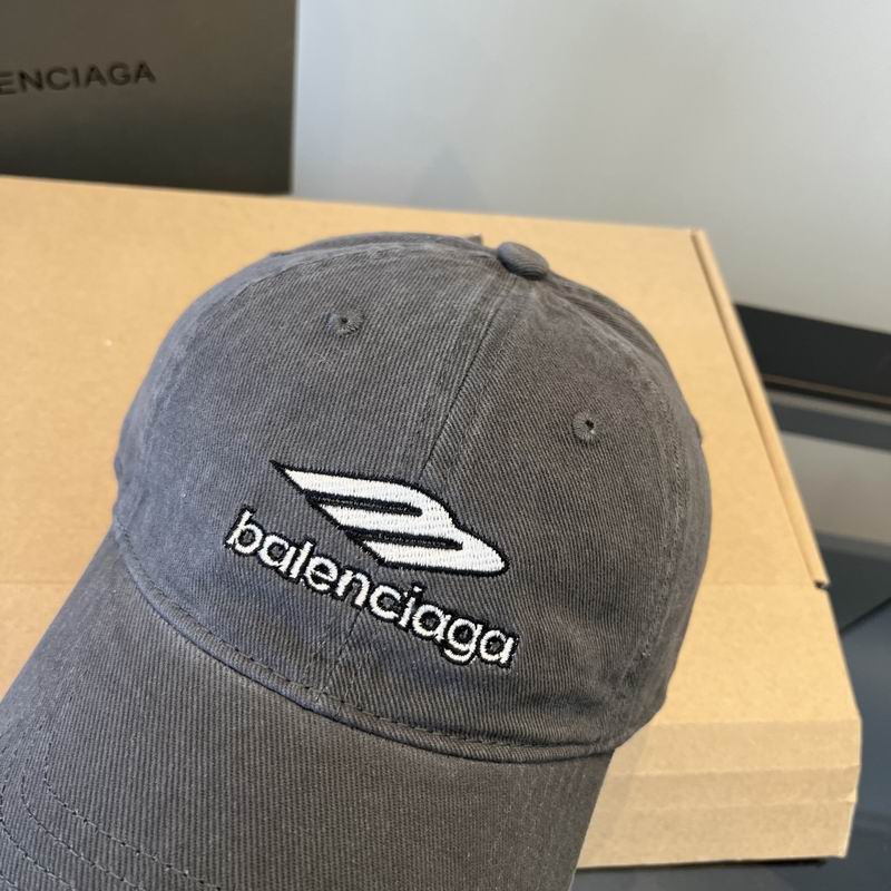Balenciaga Cap (701)