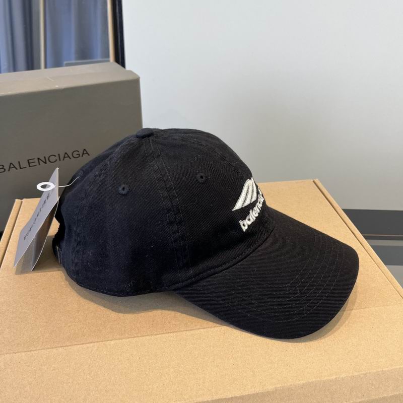 Balenciaga Cap (734)