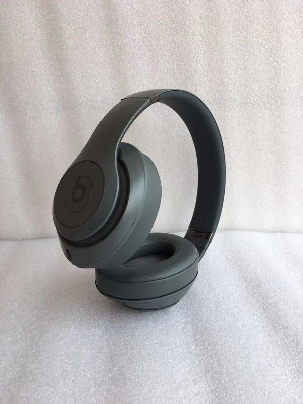 Beats Studio3 Wireless   (10)
