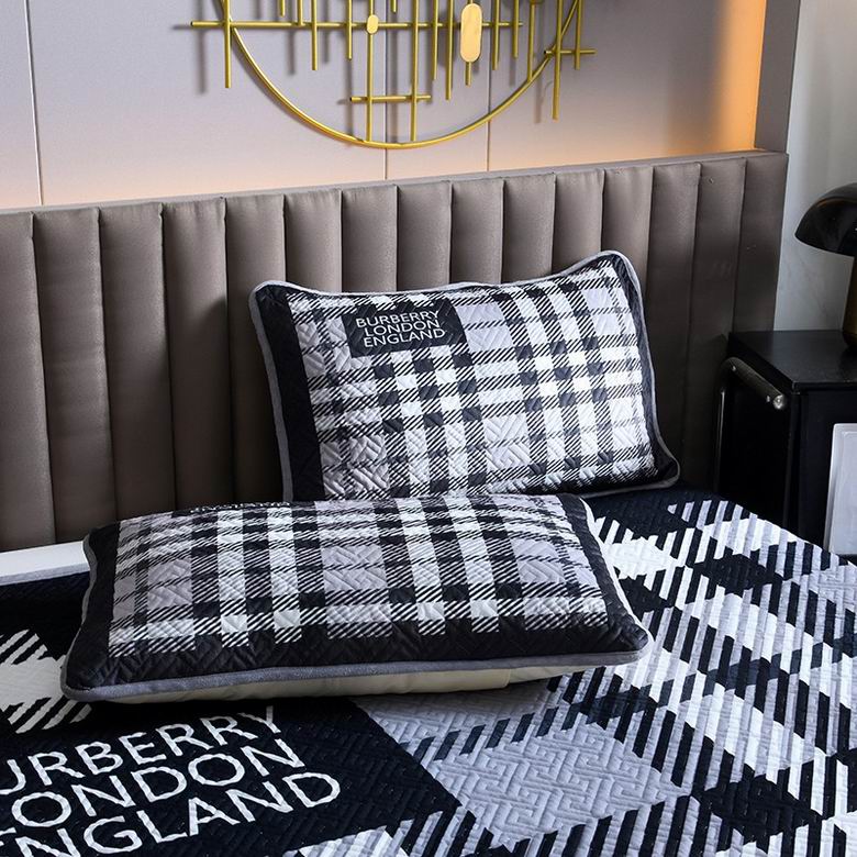 Burberry 2.0x2.2m 2.3x2.5m   (8)