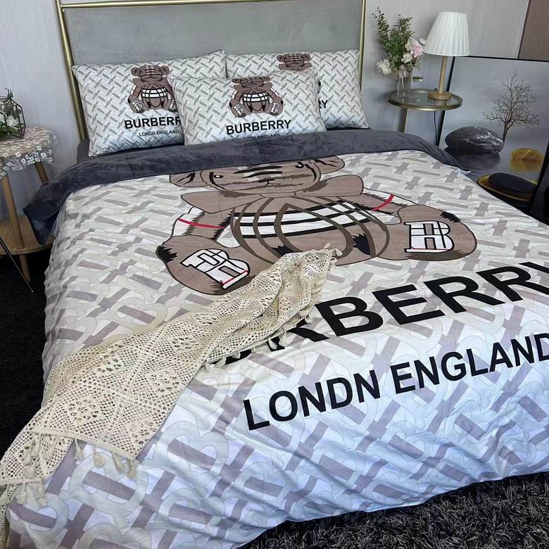 Burberry 2.0x2.3m    (3)