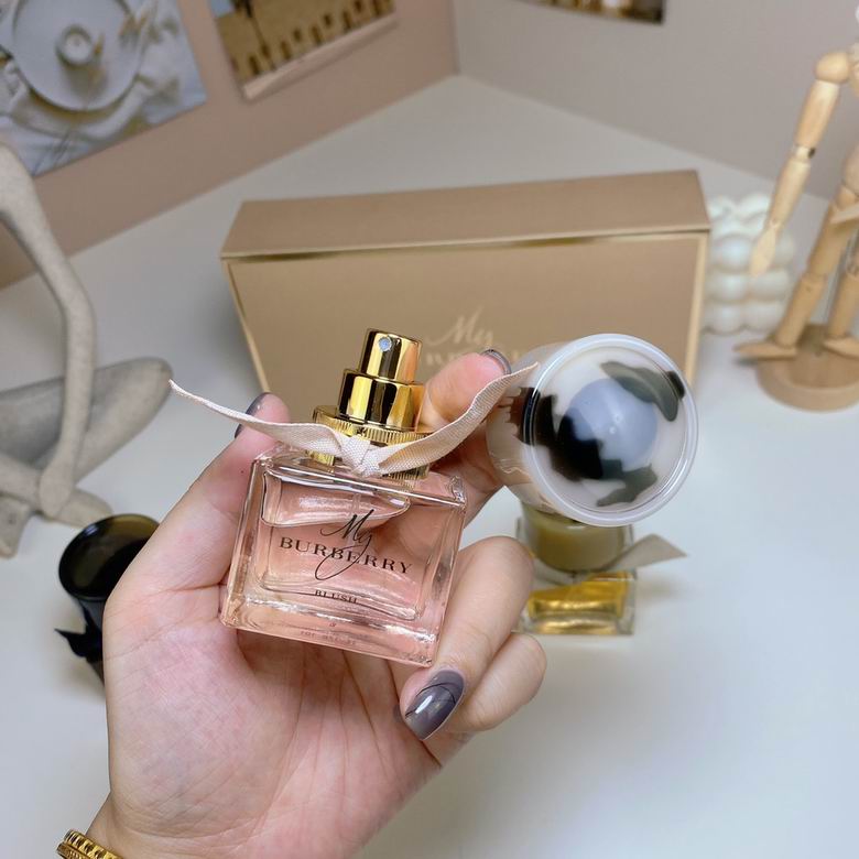 Burberry 3x30ml   (5)