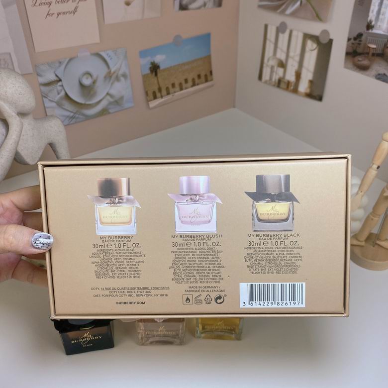 Burberry 3x30ml   (8)