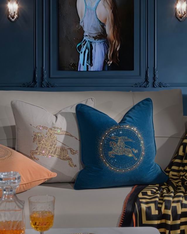 Burberry Cushions 45X45cm (1)