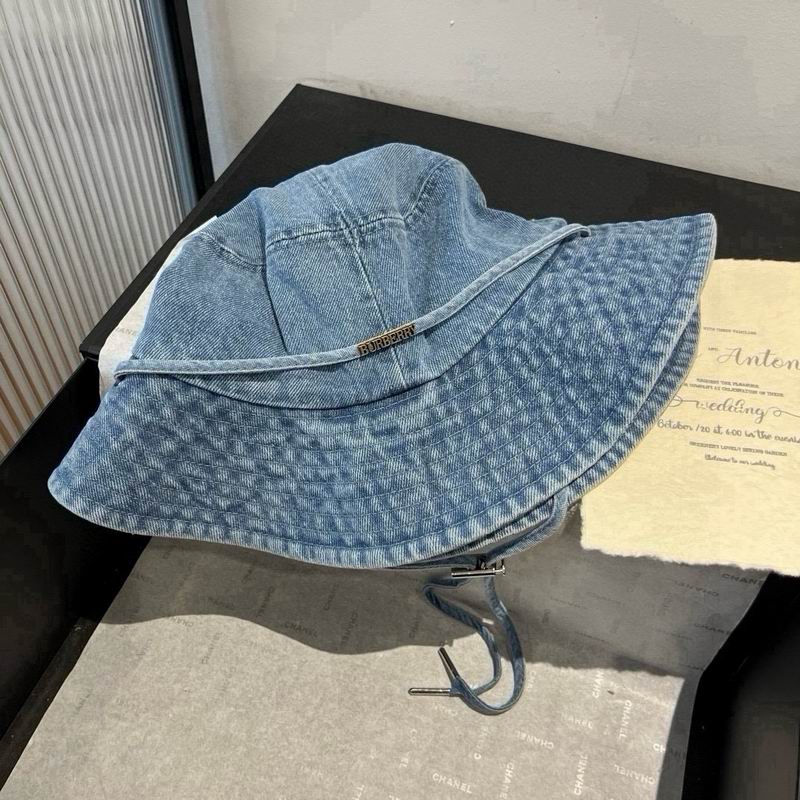 Burberry Hat (289)