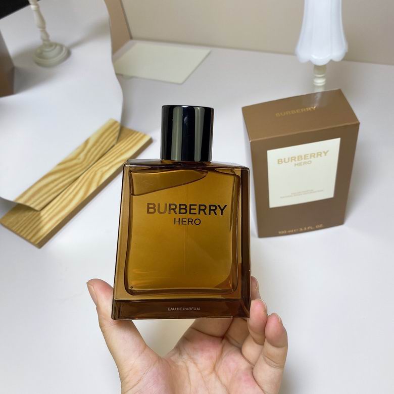 Burberry Perfume 100ml  (2)