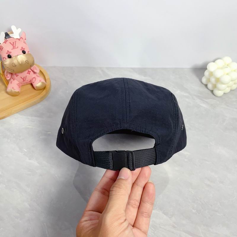 Burberry cap dx (4668)