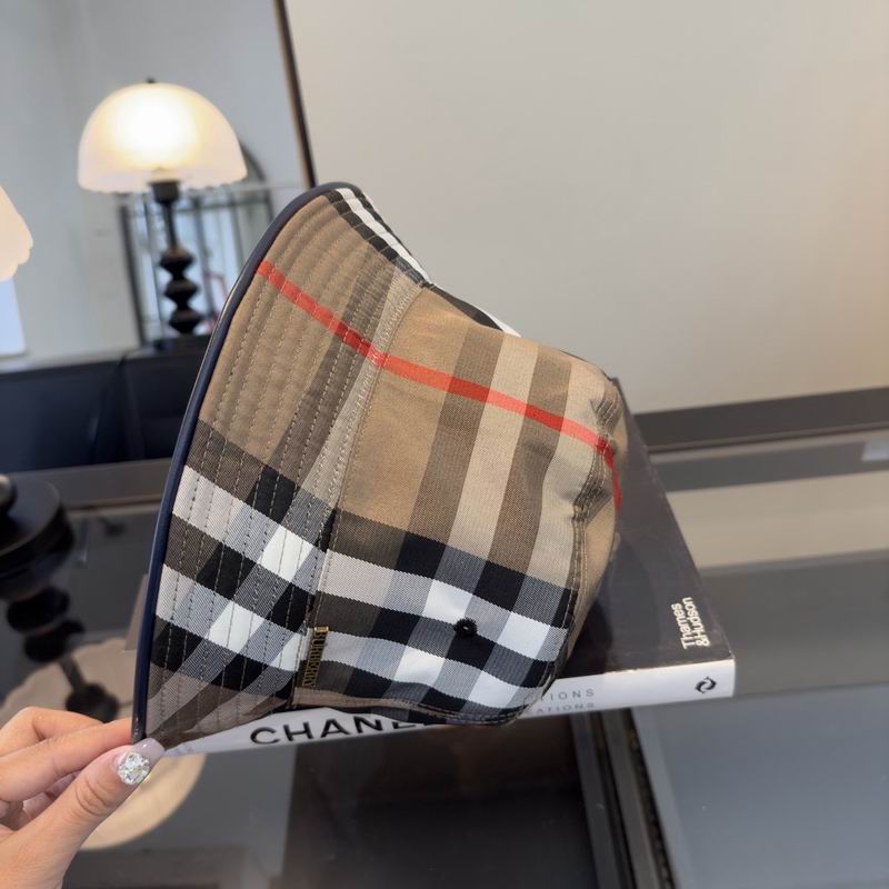 Burberry hat dx (120)