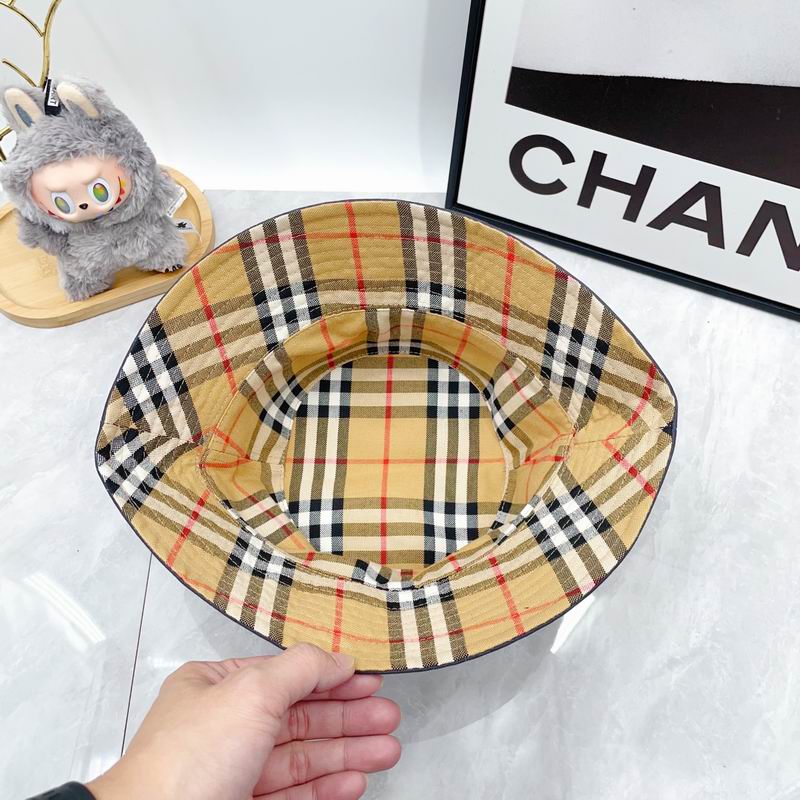 Burberry hat dx (265)