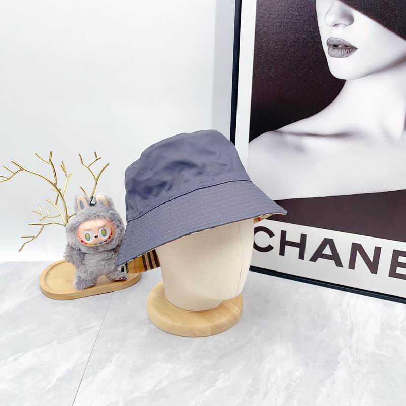 Burberry hat dx (270)