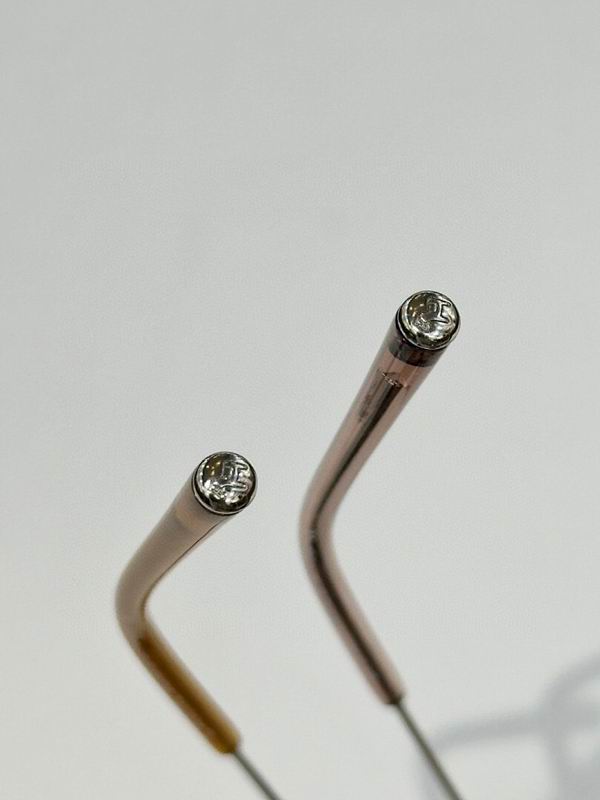 Carin Glasses sms (28)