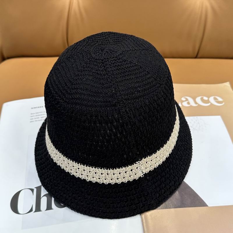 Celine Hat (1944)