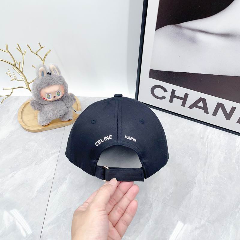 Celine cap dx (160)
