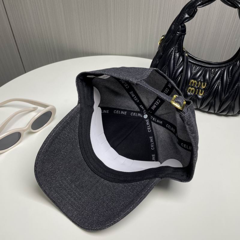 Celine cap dx (576)
